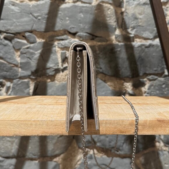 Christian Dior Pearl Grey Patent Cannage Chain Clutch - Picture 6 of 16